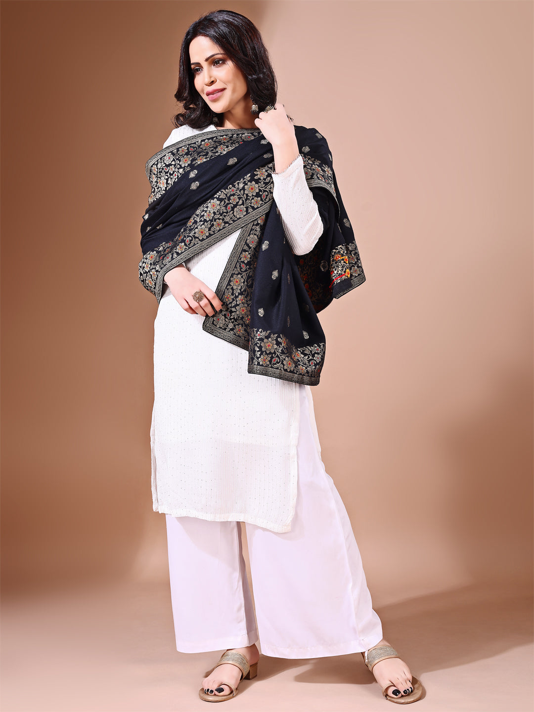 Front view of black Banarasi bridal dupatta, ideal for wedding ceremonies.