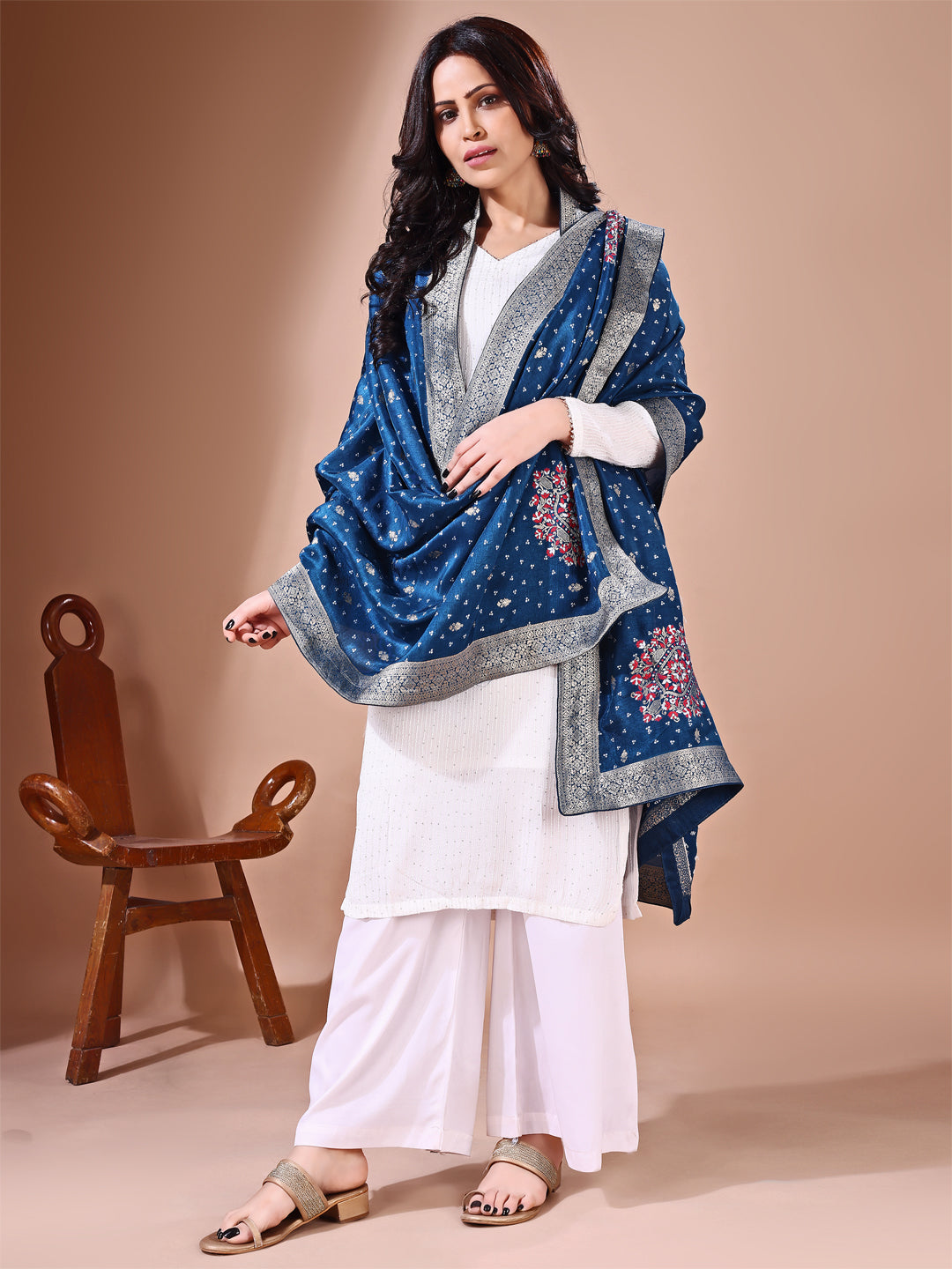 Front view of blue Banarasi bridal dupatta, ideal for wedding ceremonies.