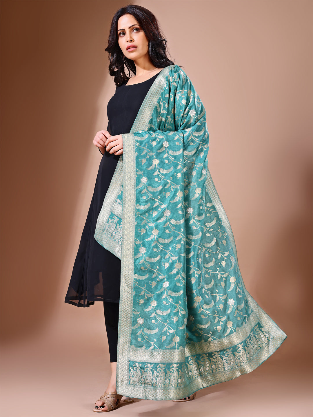 Side pose showcasing the navy blue bridal dupatta, designed for weddings and special occasions.