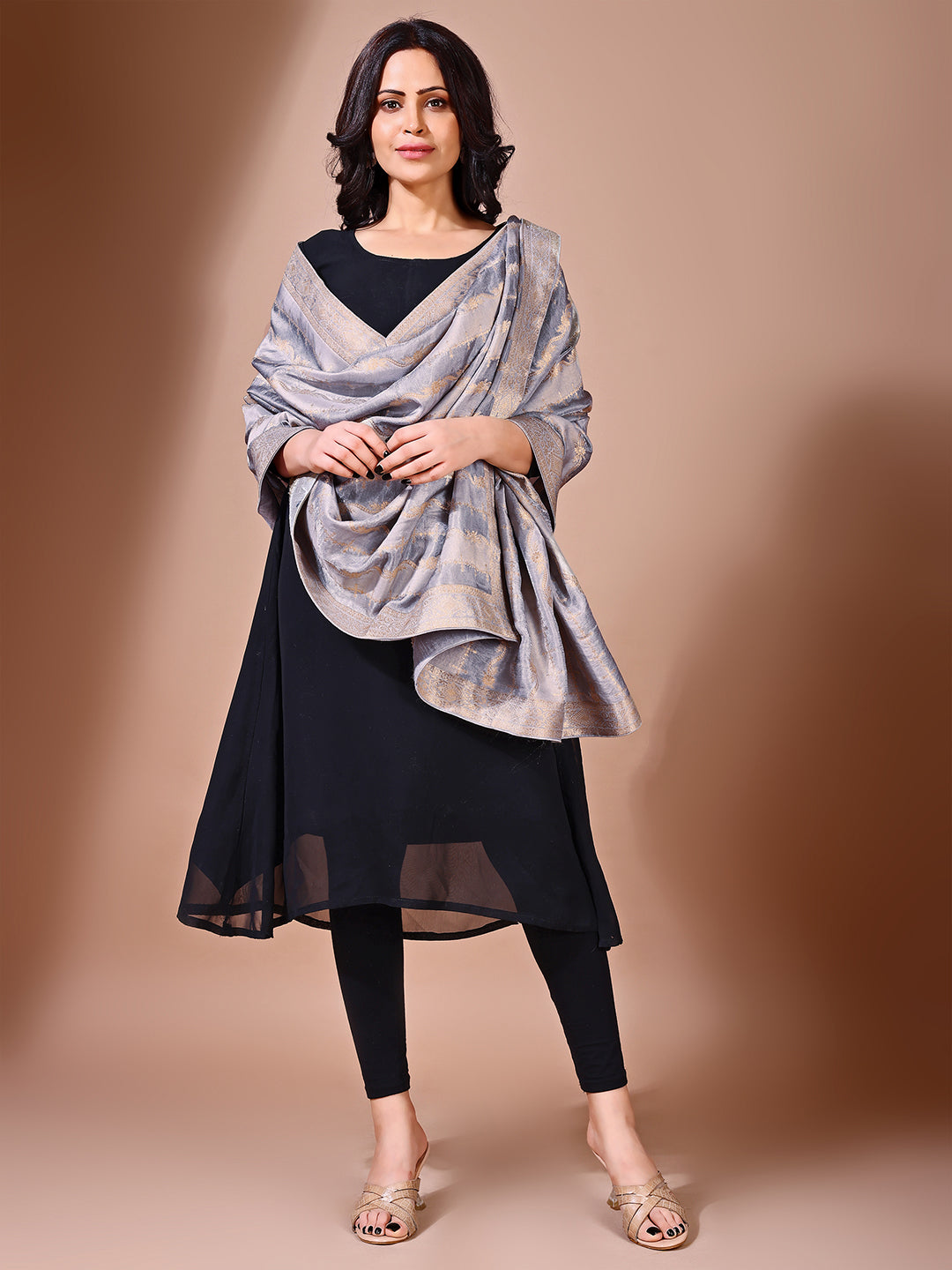 Front view of grey Banarasi bridal dupatta, ideal for wedding ceremonies.