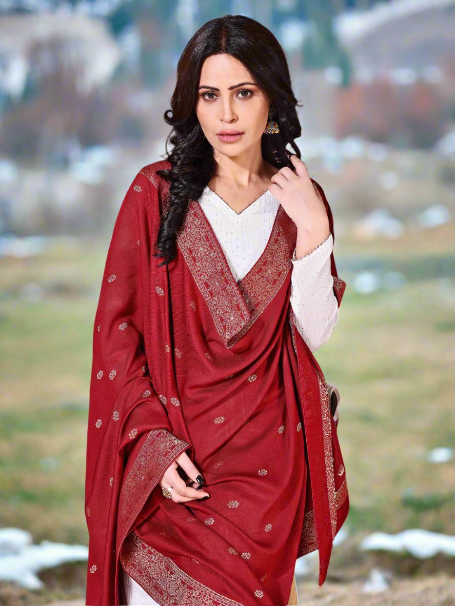 Front view of maroon Banarasi bridal dupatta, ideal for wedding ceremonies.