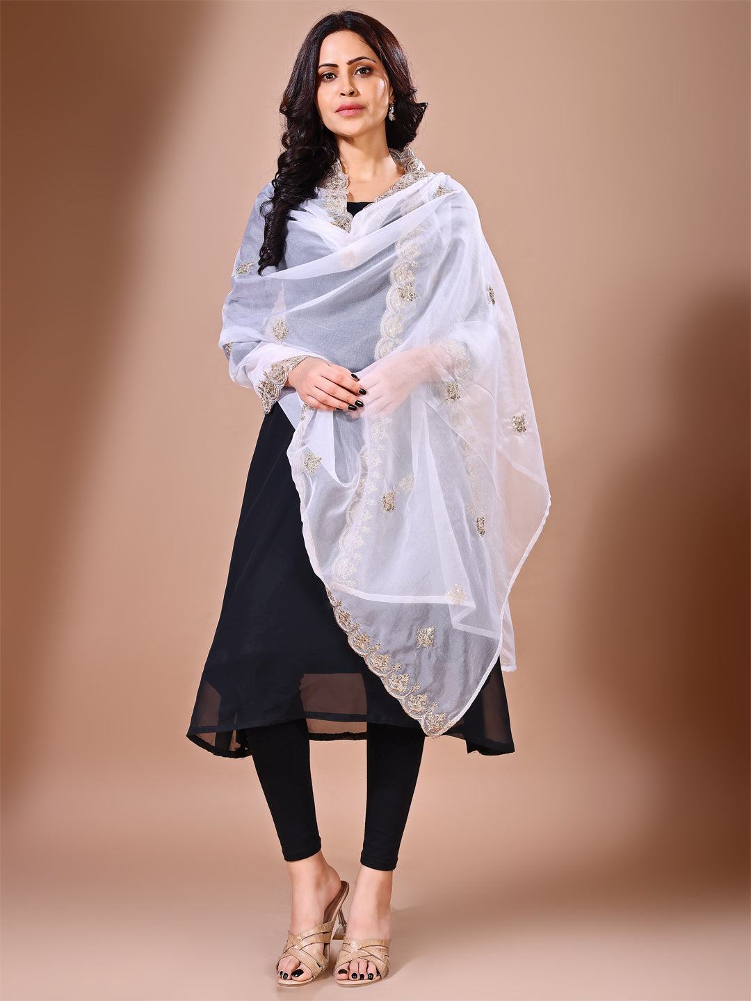 Front view of white floral embroidered dupatta, perfect for bridal and wedding ceremonies.