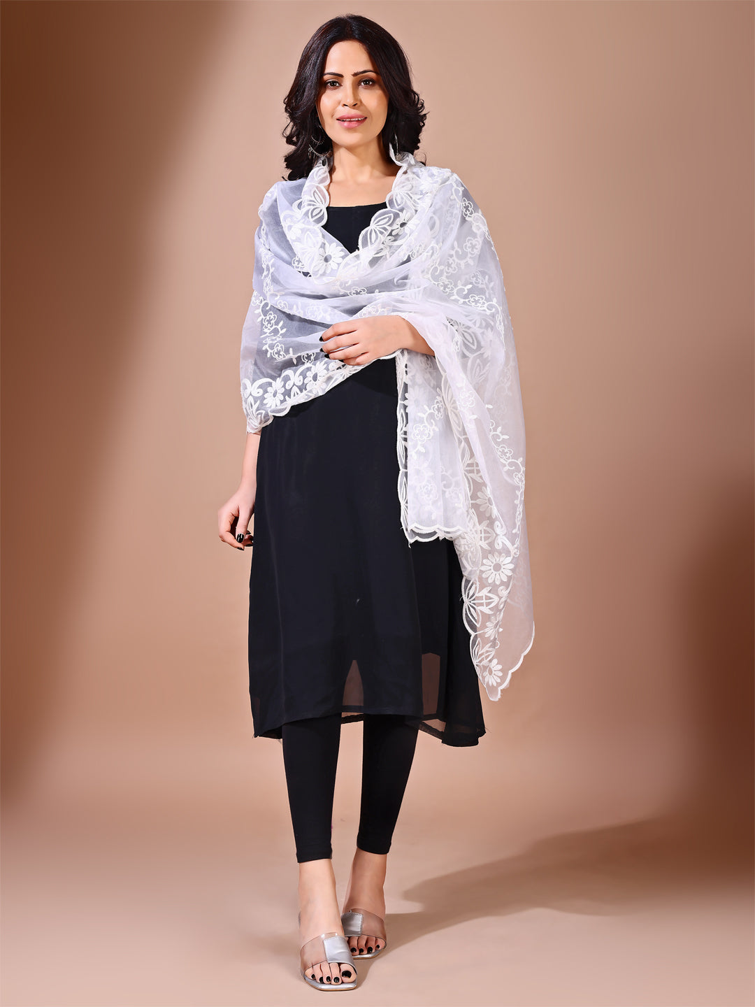 Front view of white floral leheriya embroidered dupatta, ideal for weddings and festive occasions.