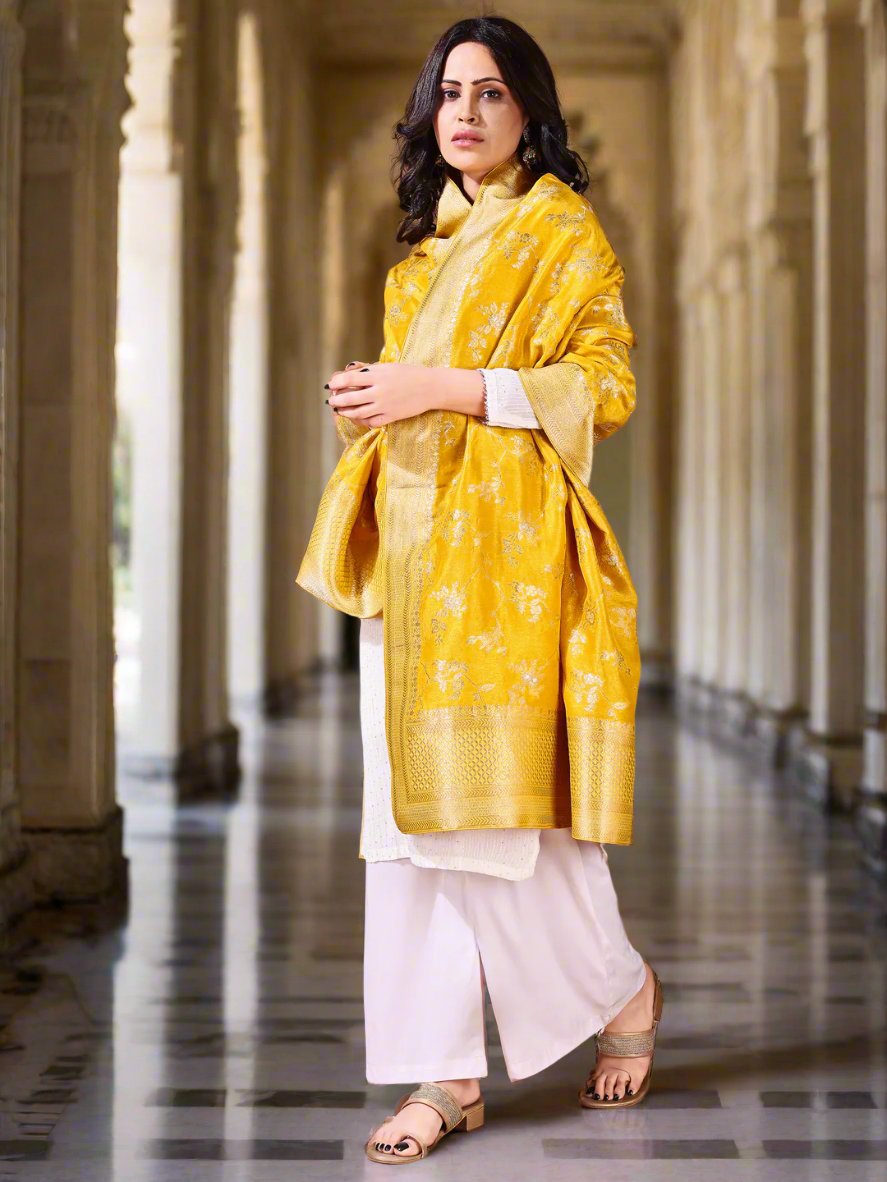 Front view of yellow Banarasi bridal dupatta, ideal for wedding ceremonies.